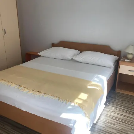 Apartamento Sanda I Leo *