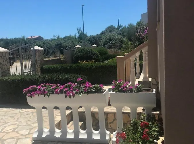 Sanda I Leo Apartment
