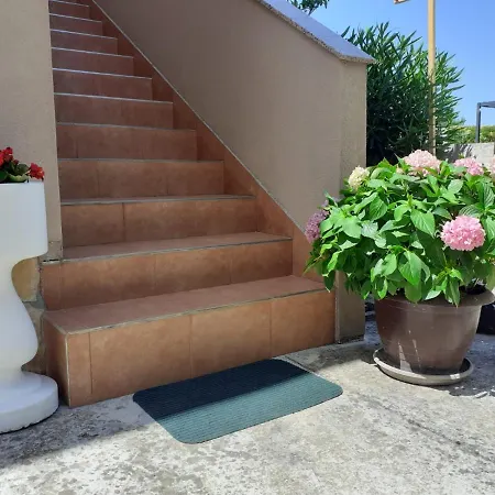 Apartament Sanda I Leo *