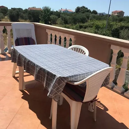 Sanda I Leo Apartament Bibinje